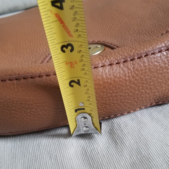 FOSSIL Vintage Leather Saddle Sholder Bag - Picture 9 of 17